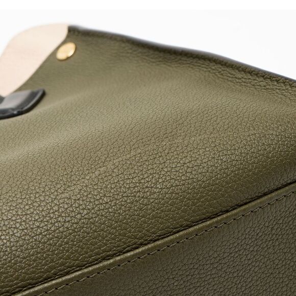 Louis Vuitton Calfskin Monogram Canvas On My Side MM Tote - Picture 13 of 16